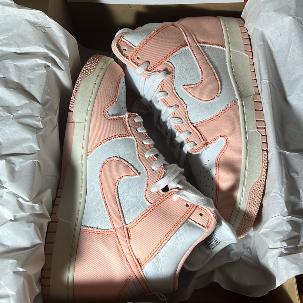 Nike Women’s Dunk Hi 1985 - Size 11.5